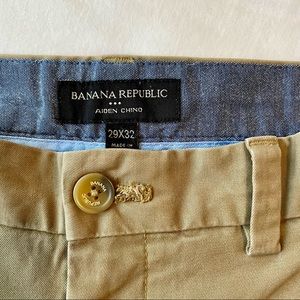 Men’s Banana Republic Aiden Chino